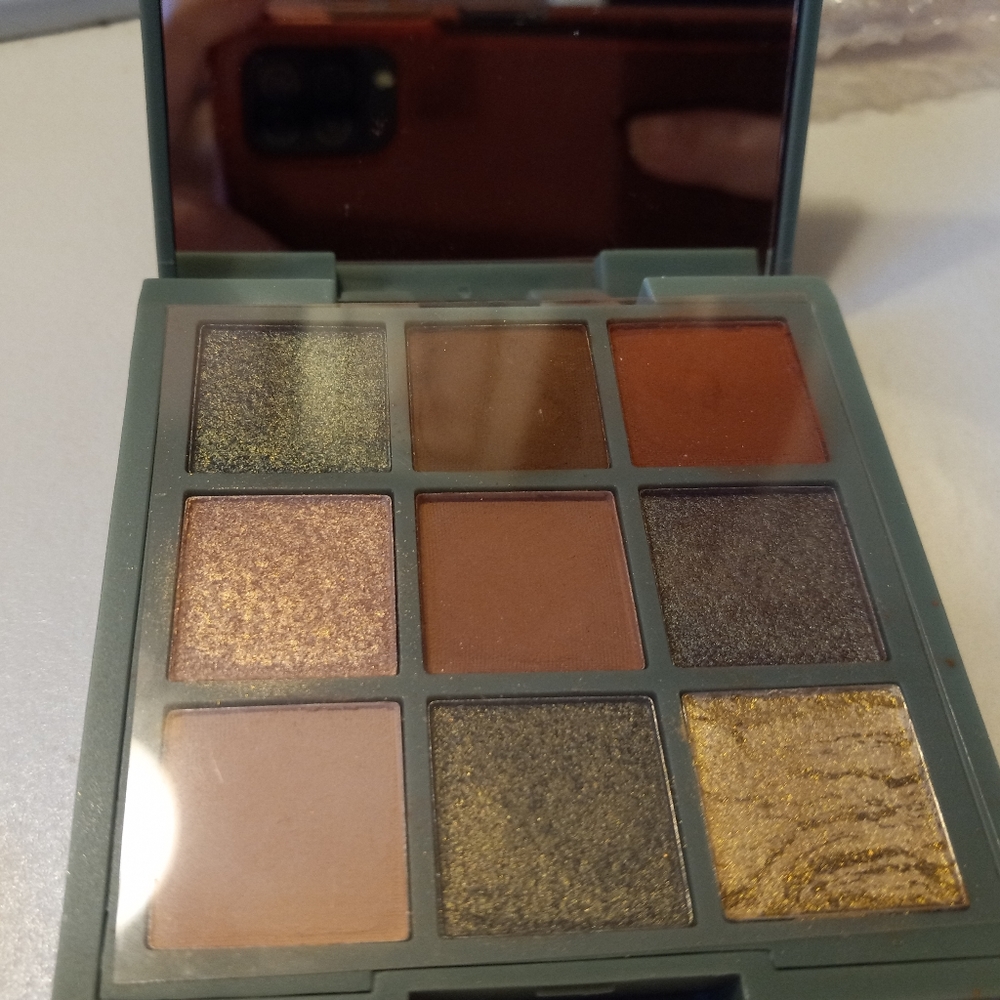 Ciate London Olive palette